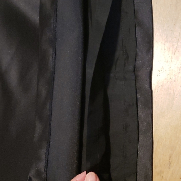 MAX AND CLEO BLACK SATIN SHIFT DRESS WITH BEADED NECKLINE SZ 12 - Picture 13 of 15